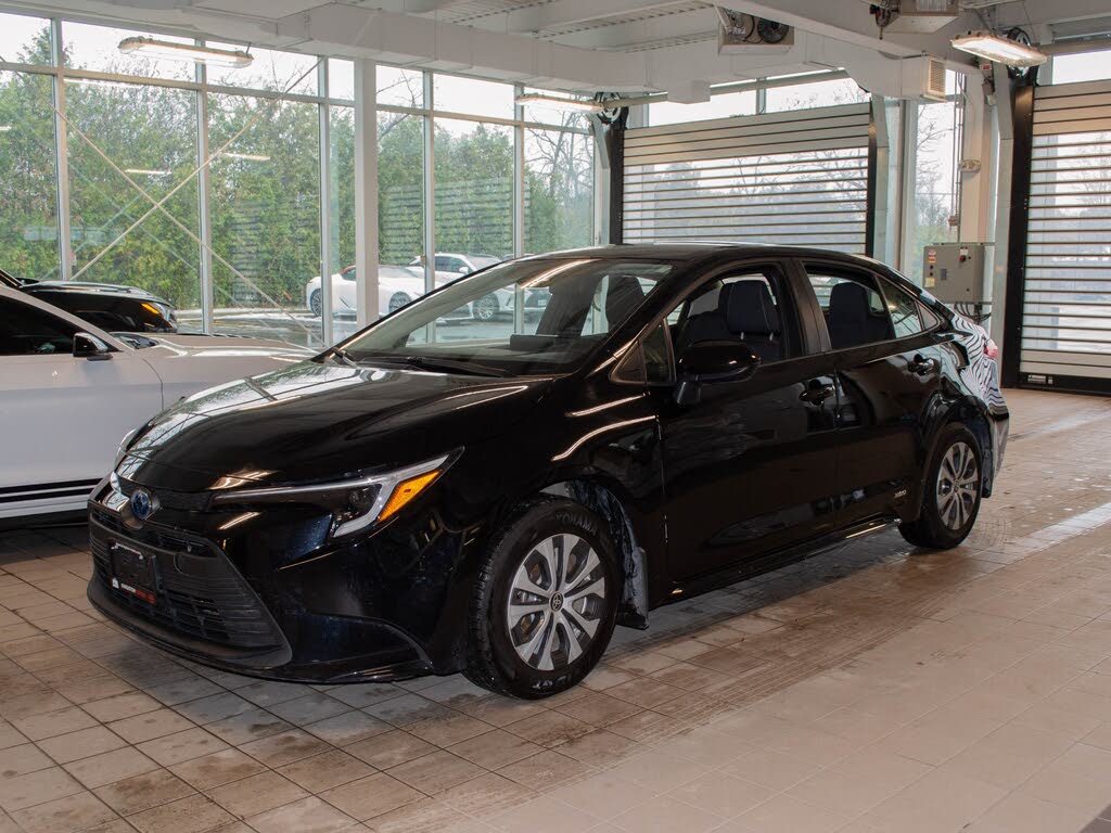 2025 Toyota Corolla Hybrid LE AWD