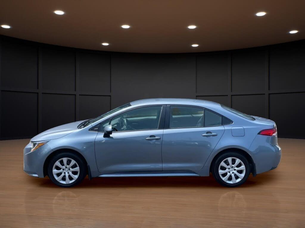 Toyota Corolla LE FWD 2021