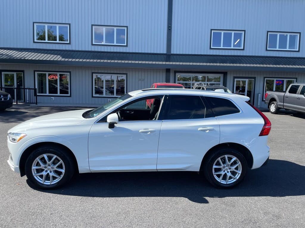 2021 Volvo XC60 T5 Momentum AWD