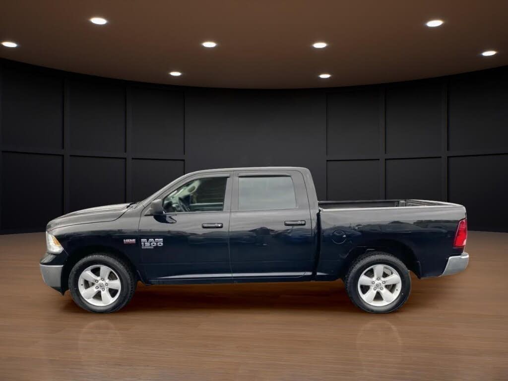 2022 RAM 1500 Classic SLT Crew Cab 4WD