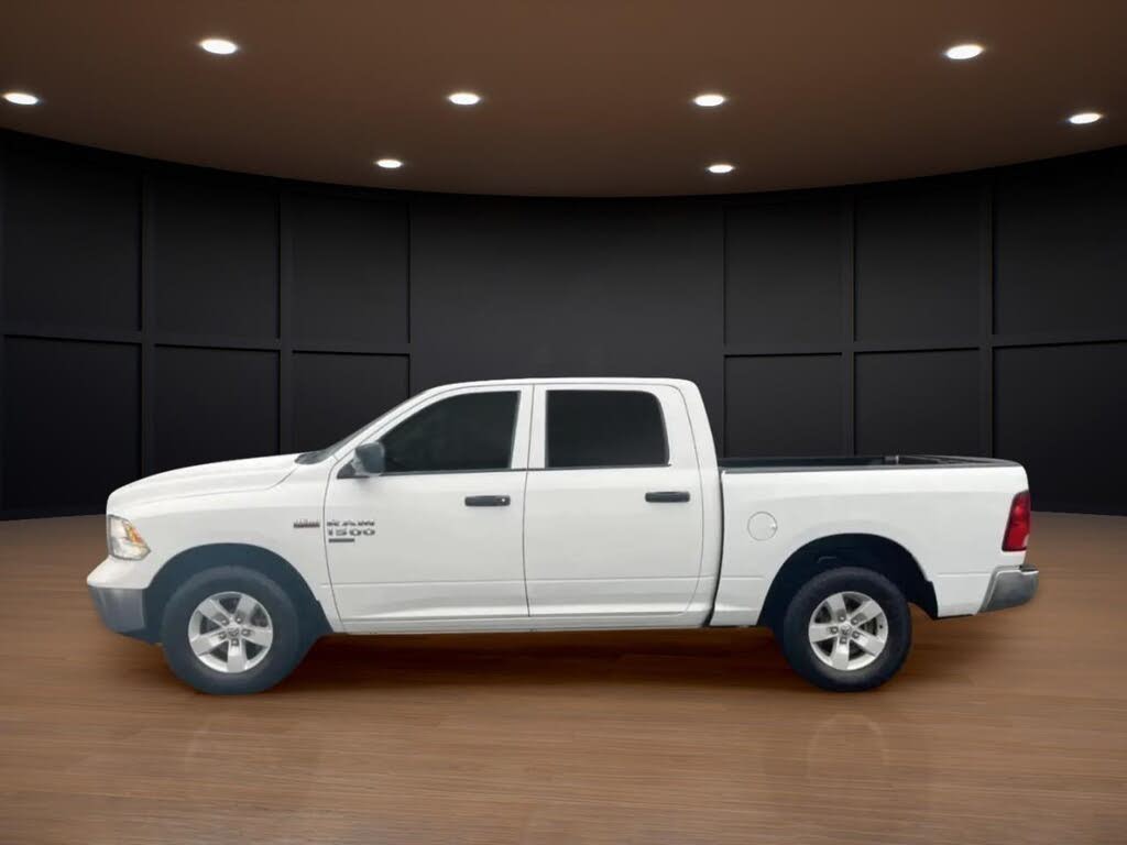 2023 RAM 1500 Classic SLT Crew Cab 4WD
