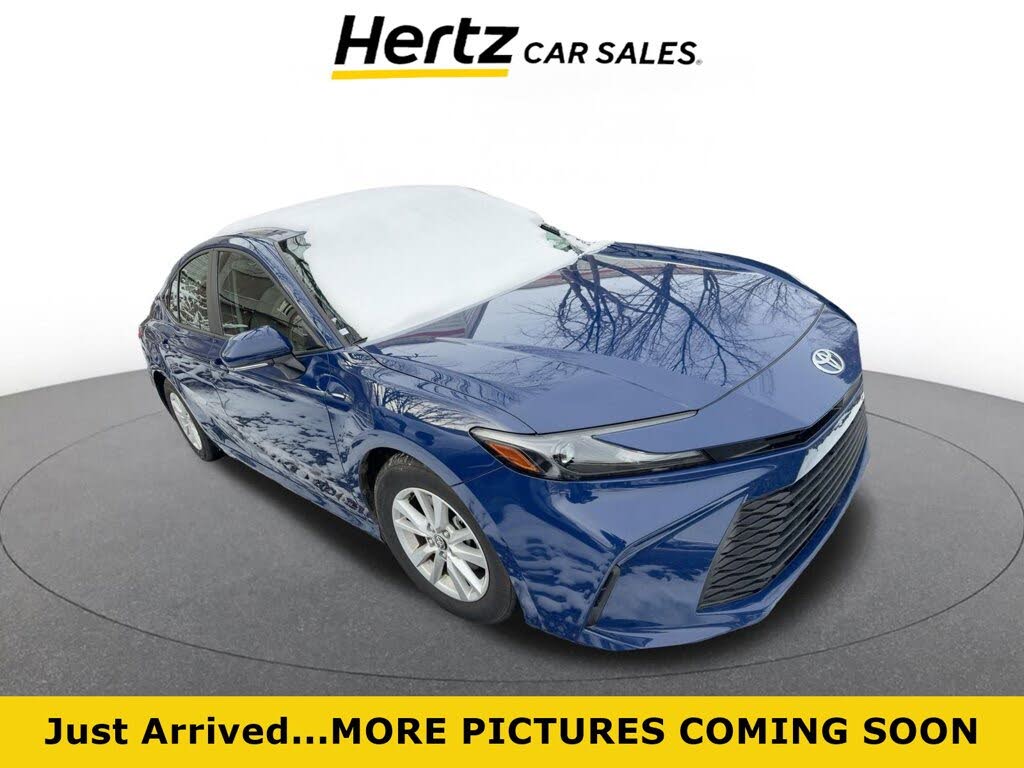 2025 Toyota Camry LE FWD