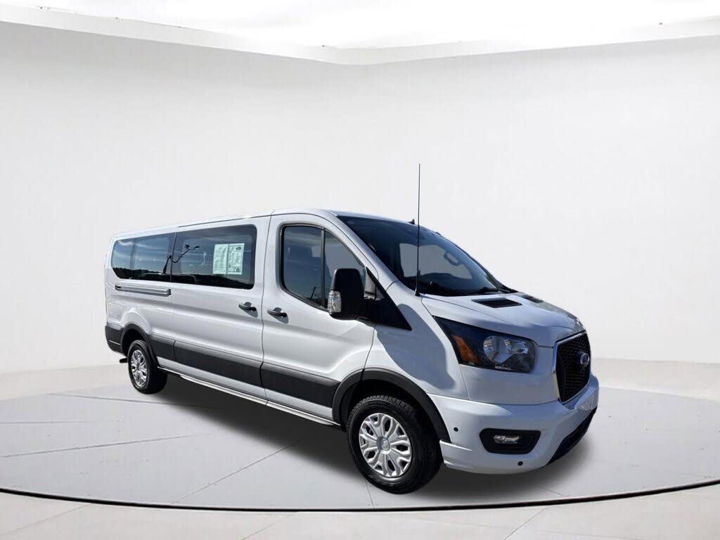 2025 Ford Transit Passenger 350 XLT Low Roof LB RWD