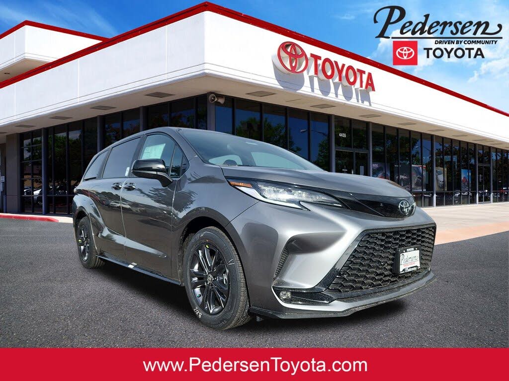 2026 Toyota Sienna XSE 7-Passenger AWD