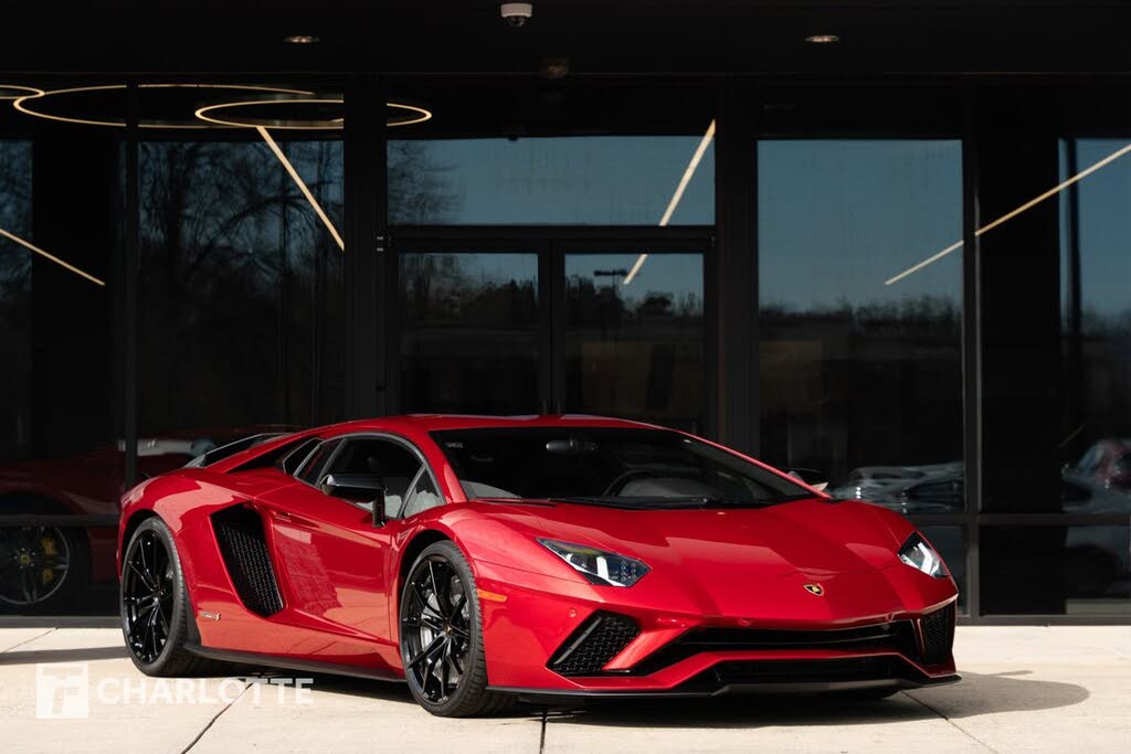 2017 Lamborghini Aventador LP 740-4 S
