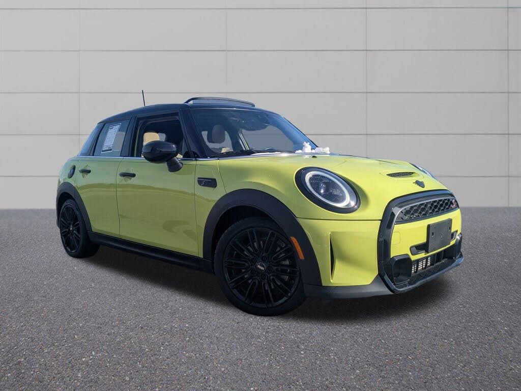 2023 MINI Cooper S 4-Door Hatchback FWD