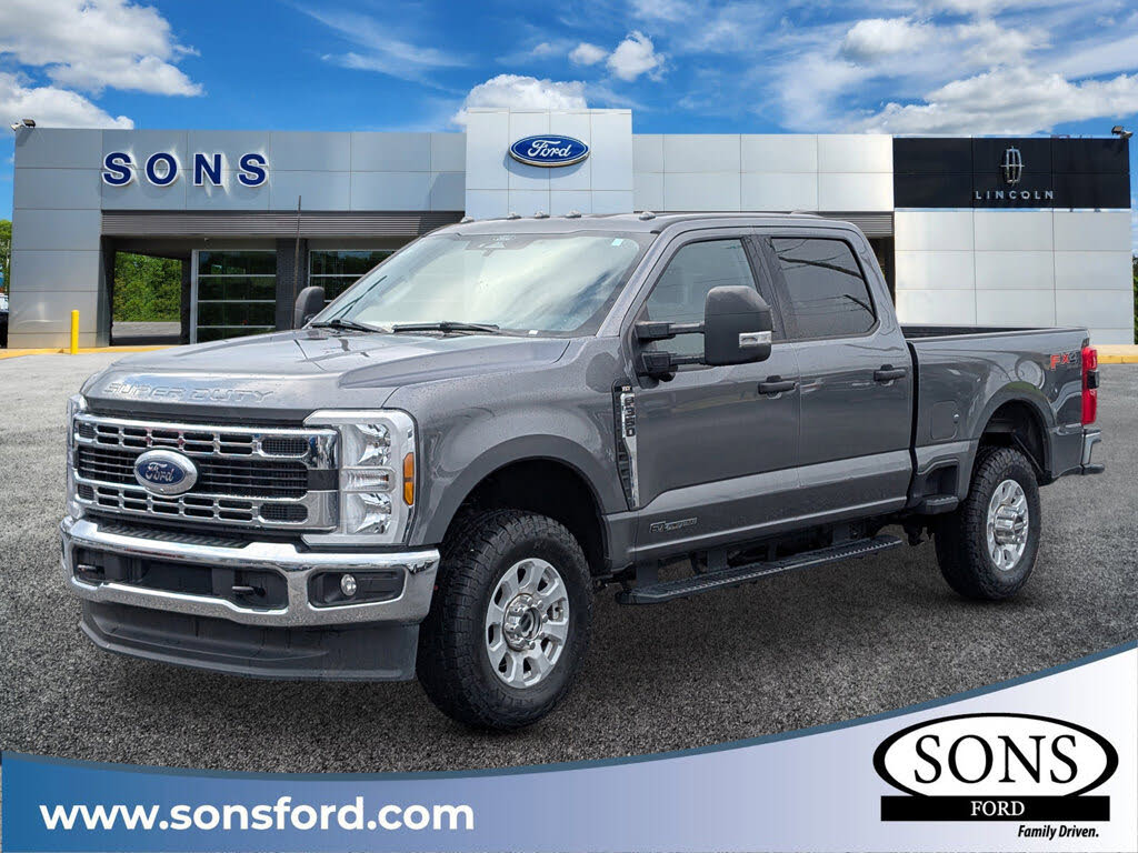 2024 Ford F-350 Super Duty XLT Crew Cab 4WD
