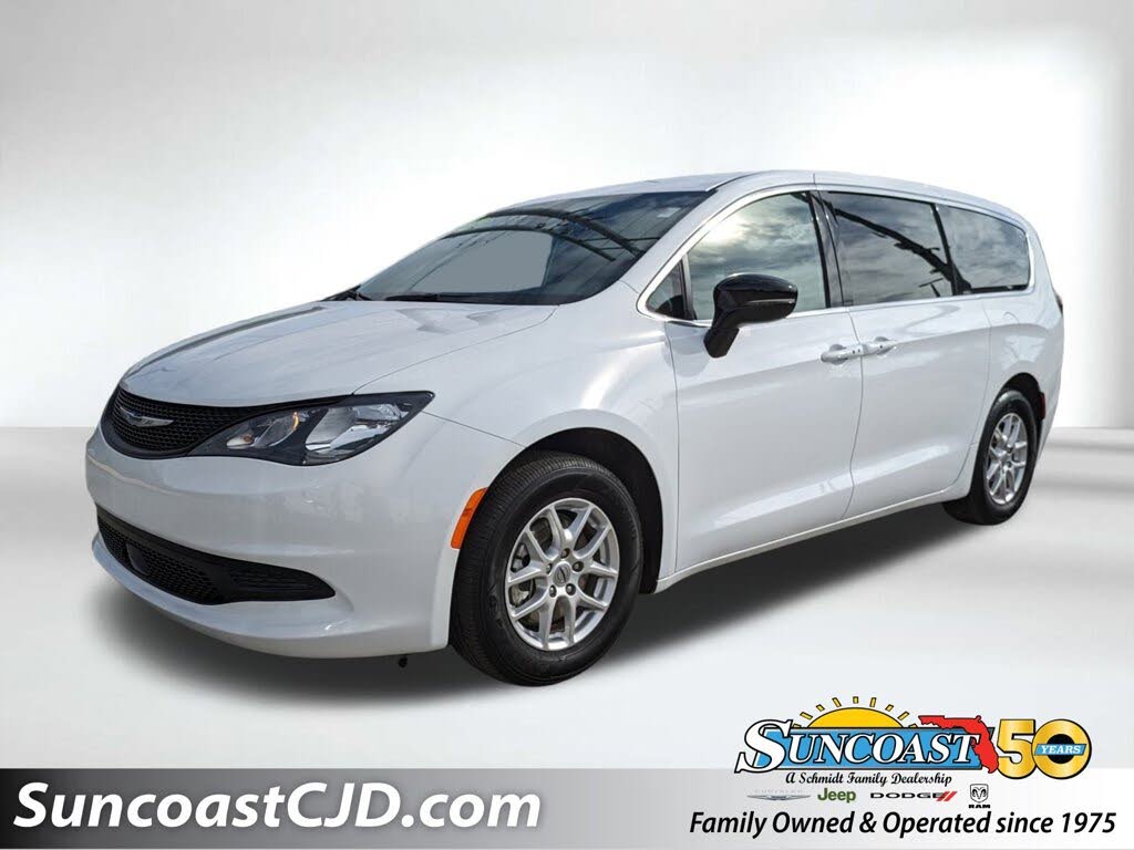 2025 Chrysler Voyager LX FWD