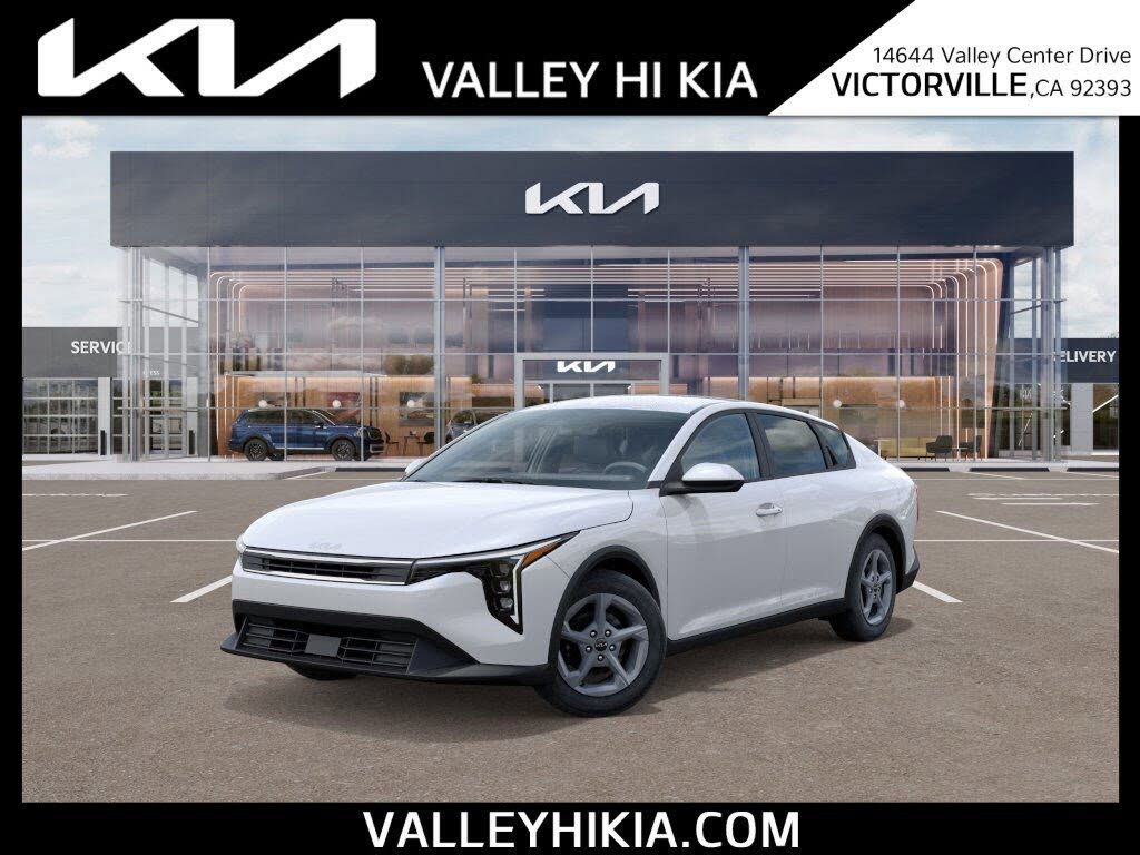 2025 Kia K4 LXS FWD
