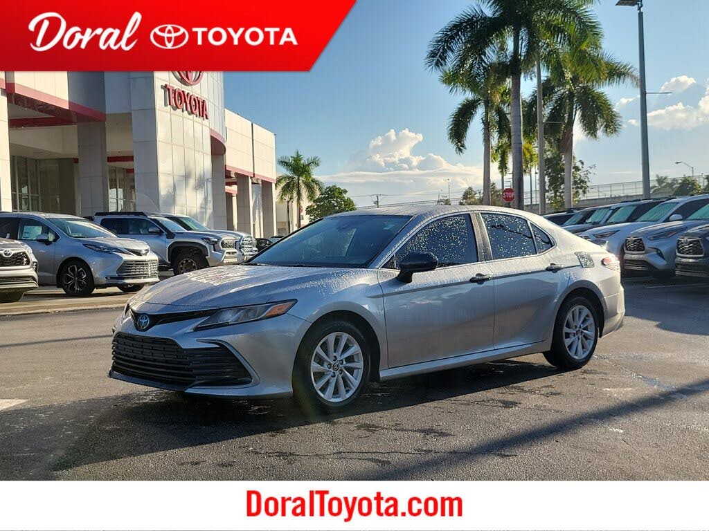 2022 Toyota Camry LE FWD