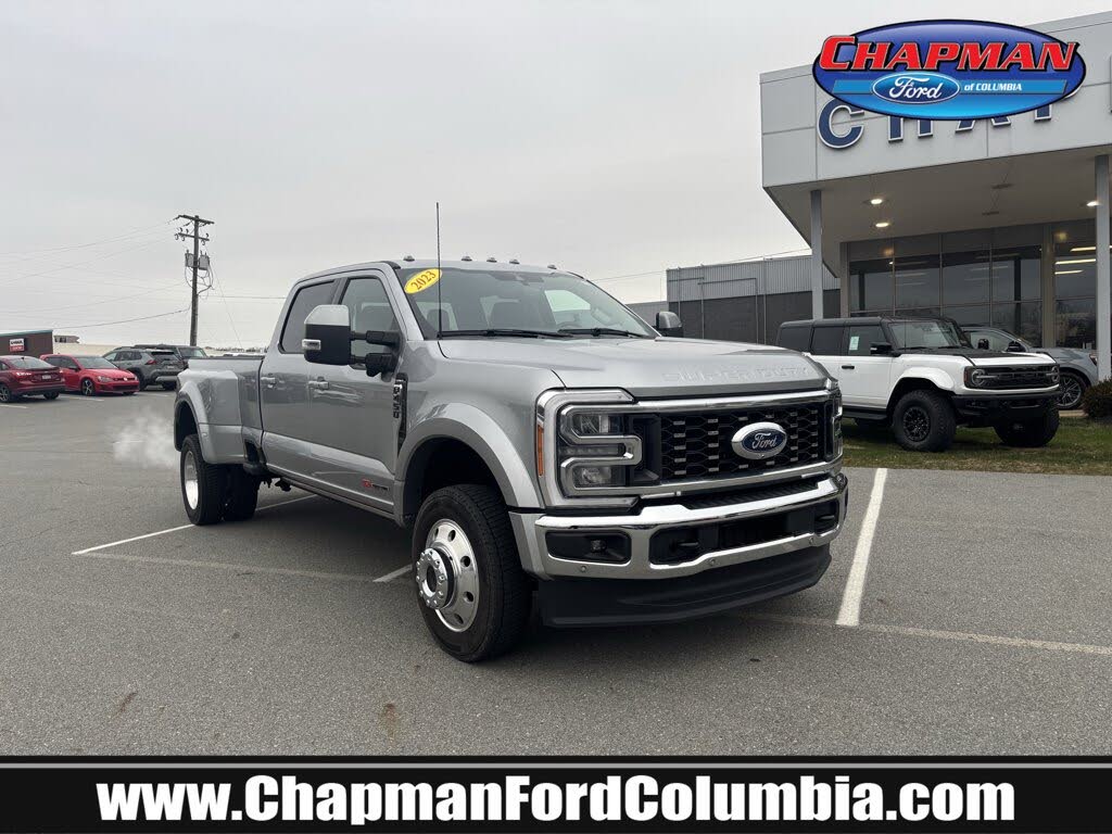 2023 Ford F-450 Super Duty Lariat Crew Cab LB DRW 4WD