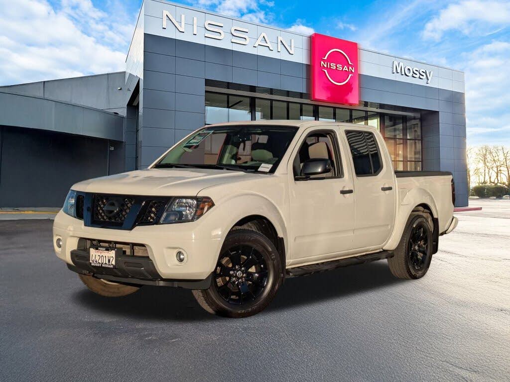 2019 Nissan Frontier SV V6 Crew Cab 4WD