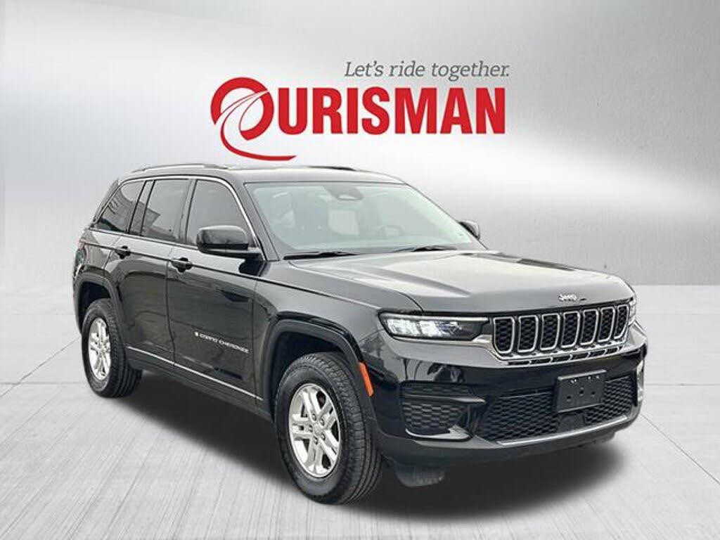 2023 Jeep Grand Cherokee Laredo 4WD
