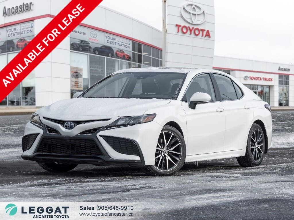 Toyota Camry Hybrid SE FWD 2023