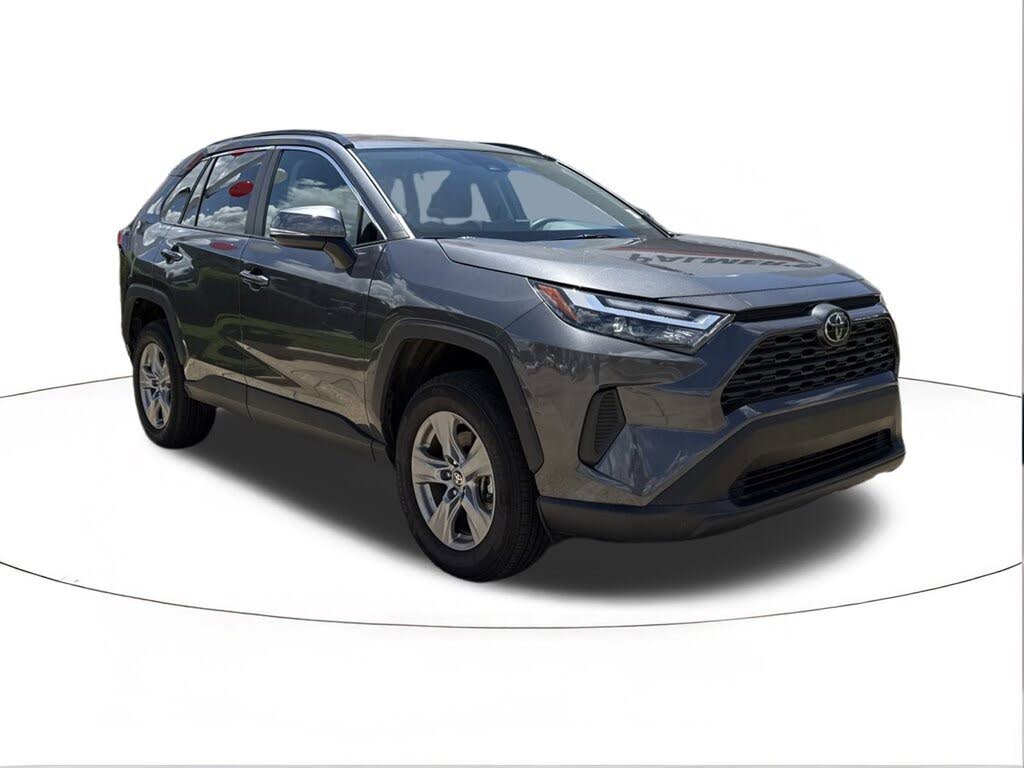 2024 Toyota RAV4 XLE FWD
