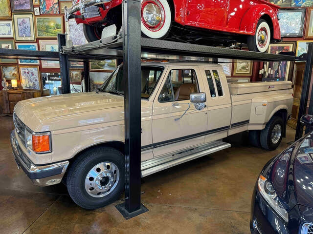 1990 Ford F-350 2 Dr XLT Lariat Extended Cab LB