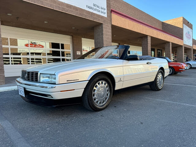 1993 Cadillac Allante FWD