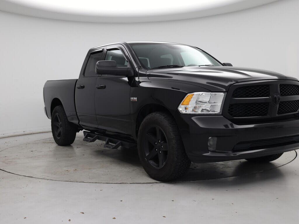 2017 RAM 1500 Express Quad Cab 4WD