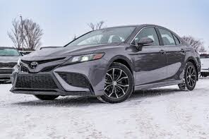 Toyota Camry SE FWD
