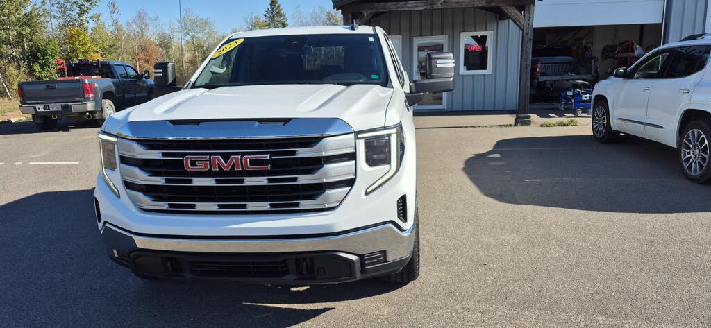 2023 GMC Sierra 1500 SLE Crew Cab 4WD