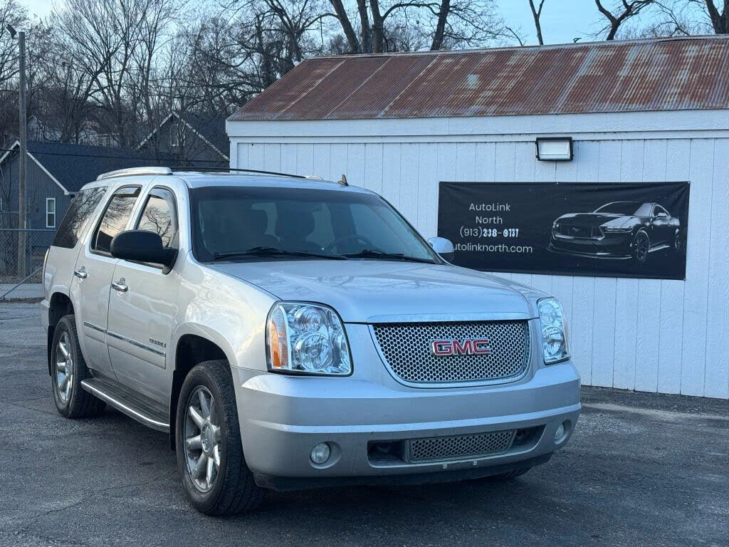 2011 GMC Yukon Denali AWD