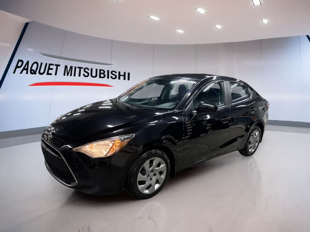 2019 Toyota Yaris XLE Sedan FWD