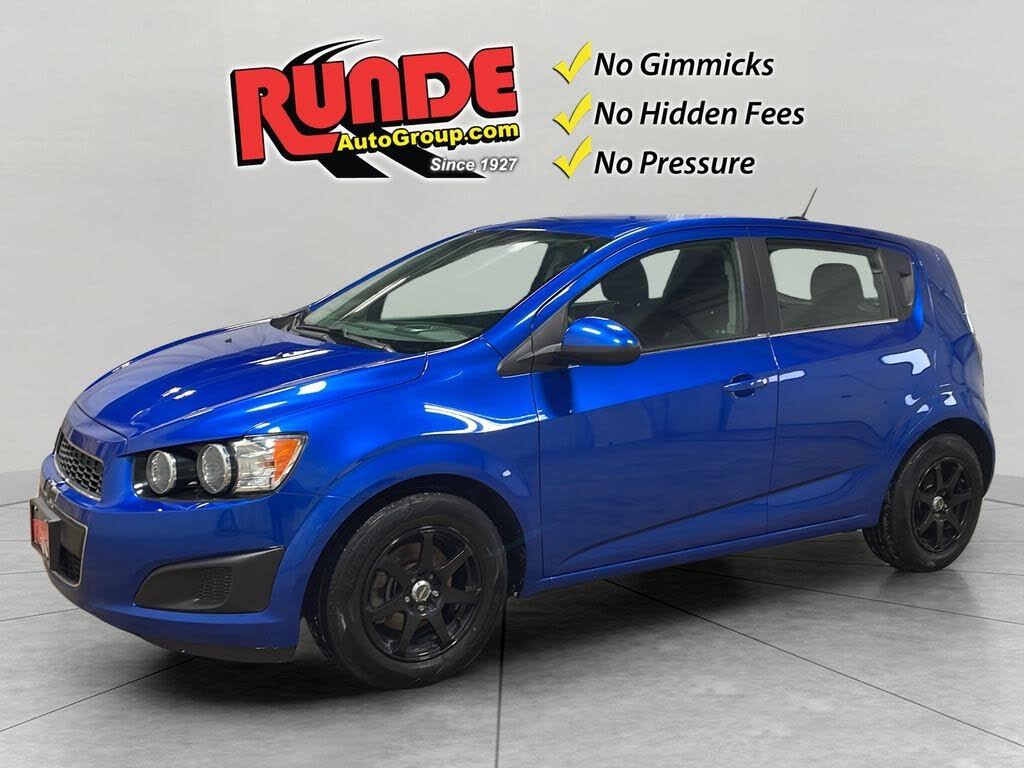 2016 Chevrolet Sonic LT Hatchback FWD