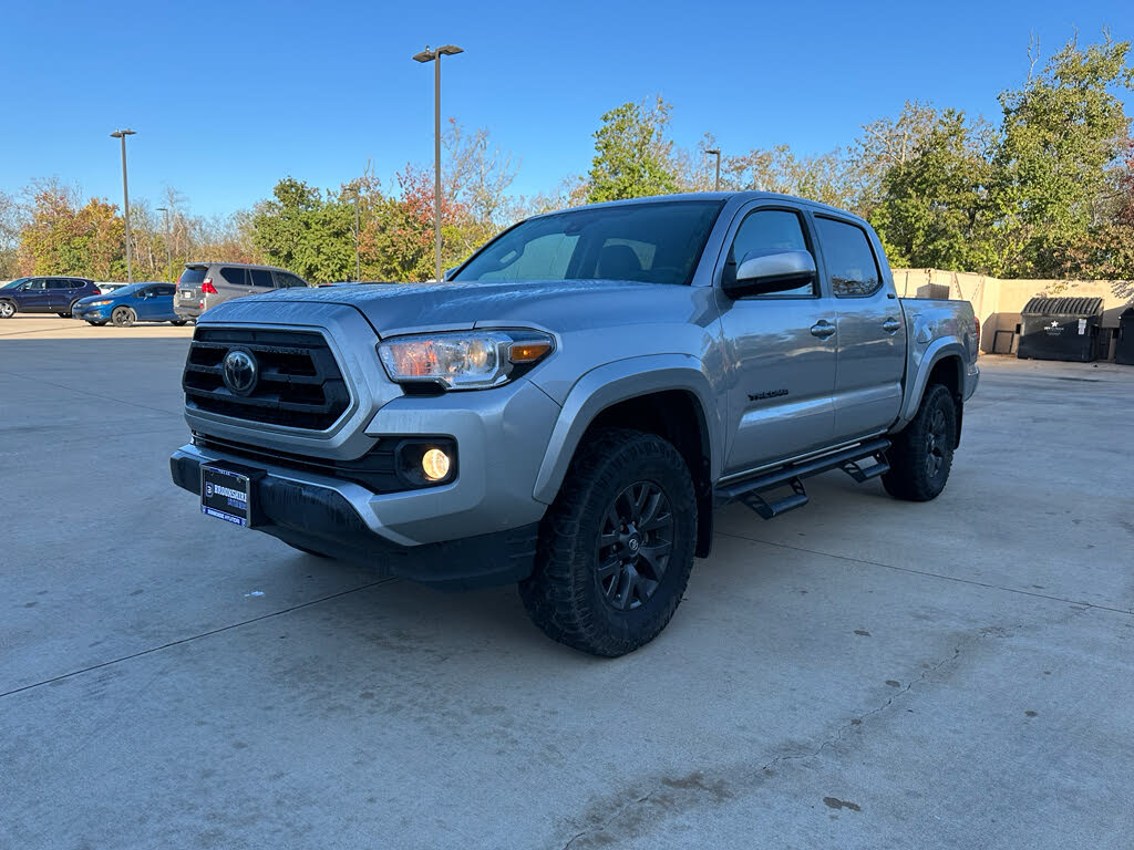 2022 Toyota Tacoma SR5 I4 Double Cab RWD