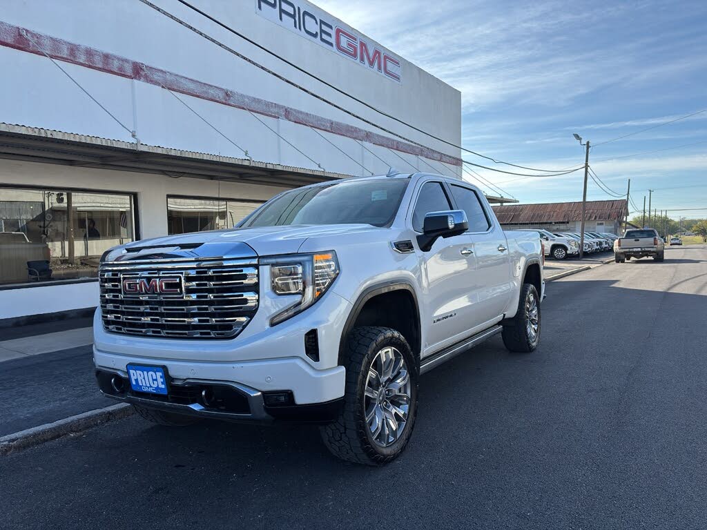 2023 GMC Sierra 1500 Denali Crew Cab 4WD