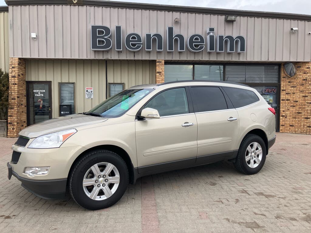 2010 Chevrolet Traverse 2LT FWD