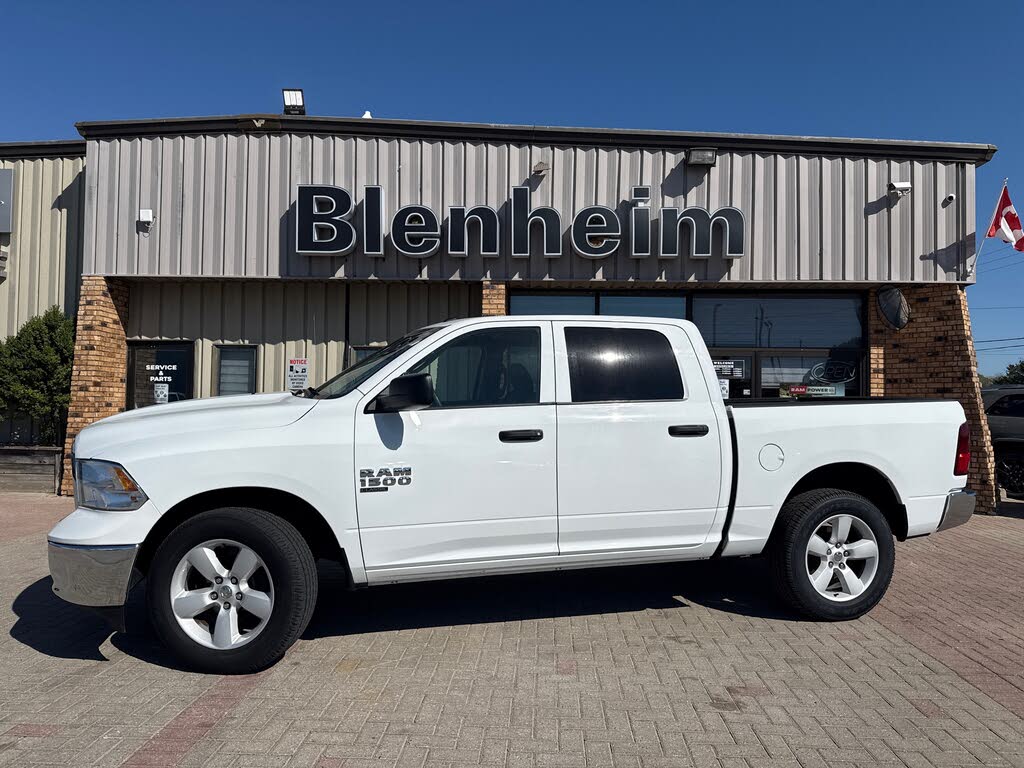 2023 RAM 1500 Classic SLT Crew Cab 4WD