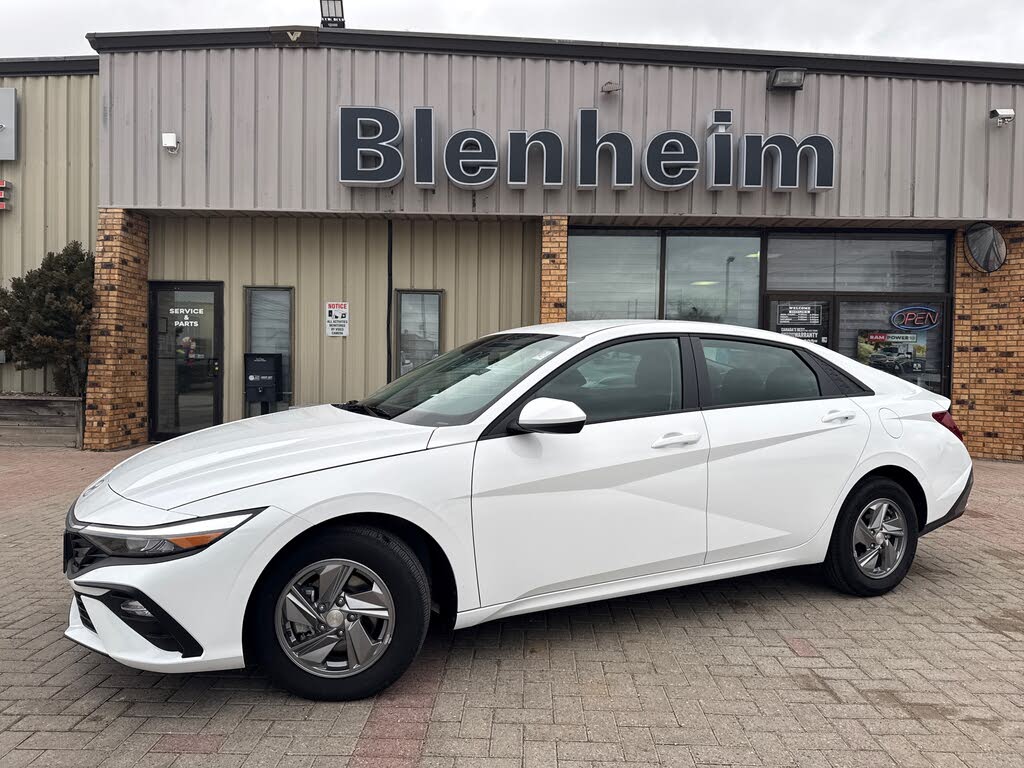 2025 Hyundai Elantra Preferred FWD