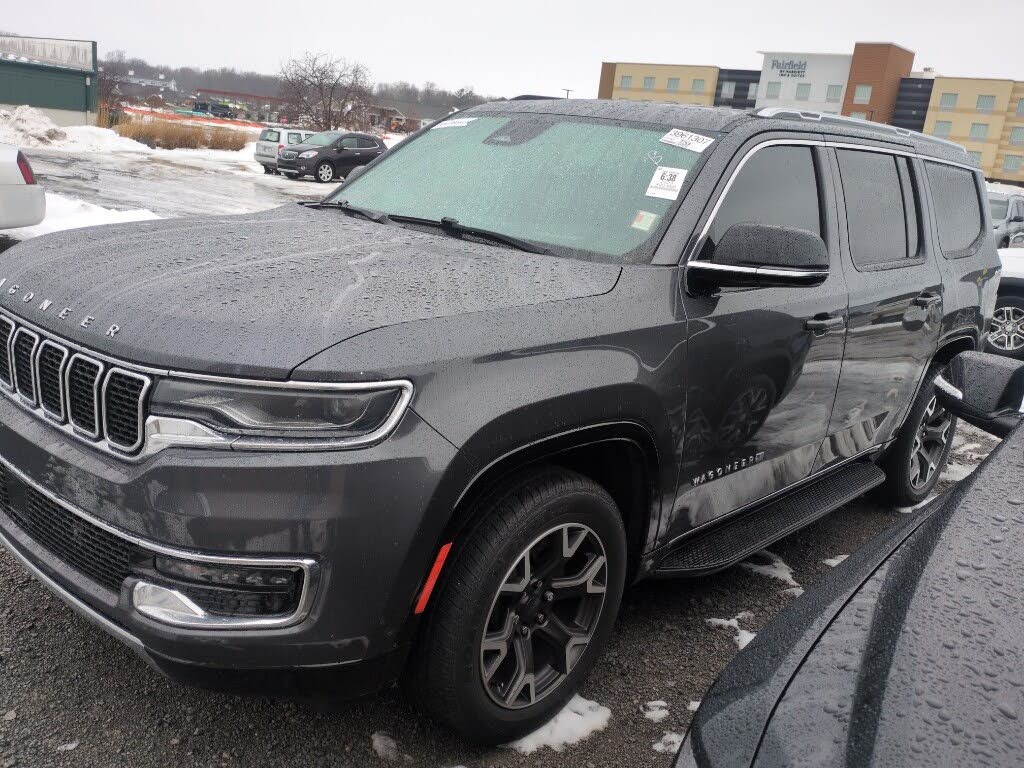 2023 Jeep Wagoneer Series III 4WD
