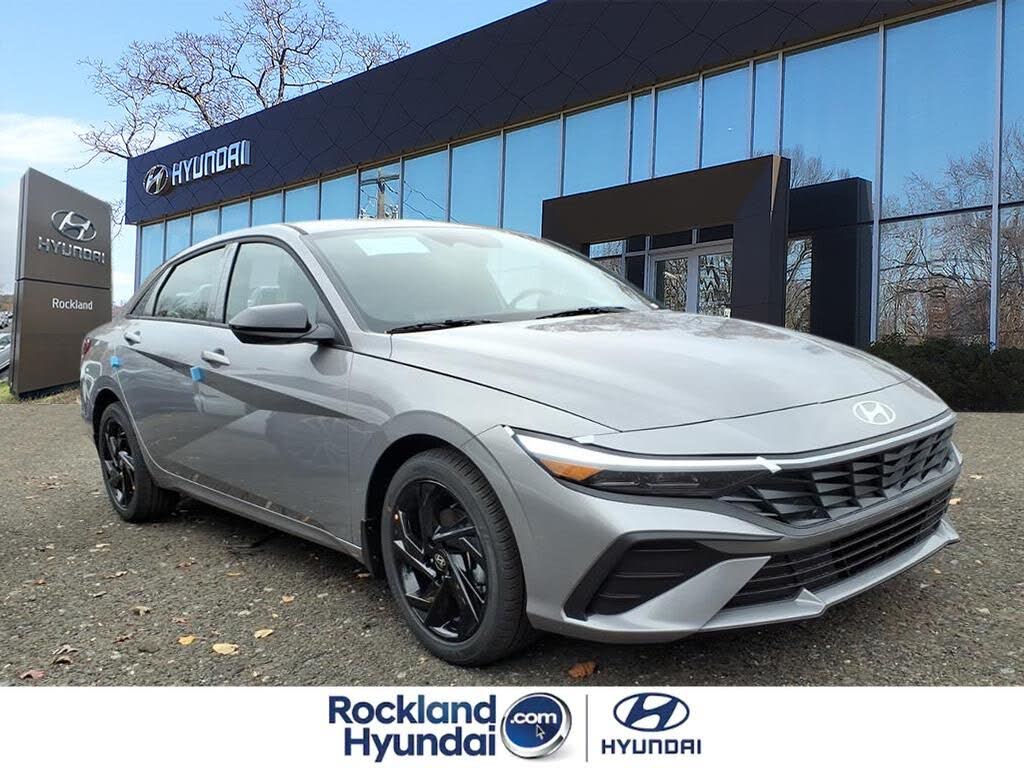 2026 Hyundai Elantra SEL Sport FWD