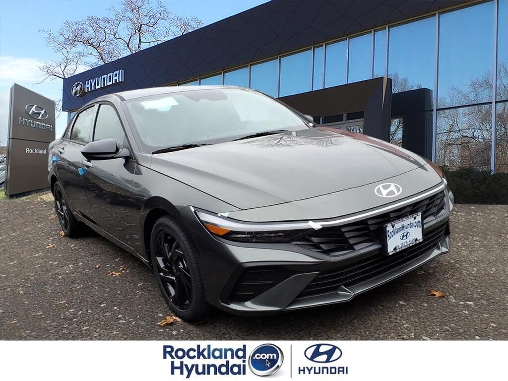 2026 Hyundai Elantra SEL Sport FWD