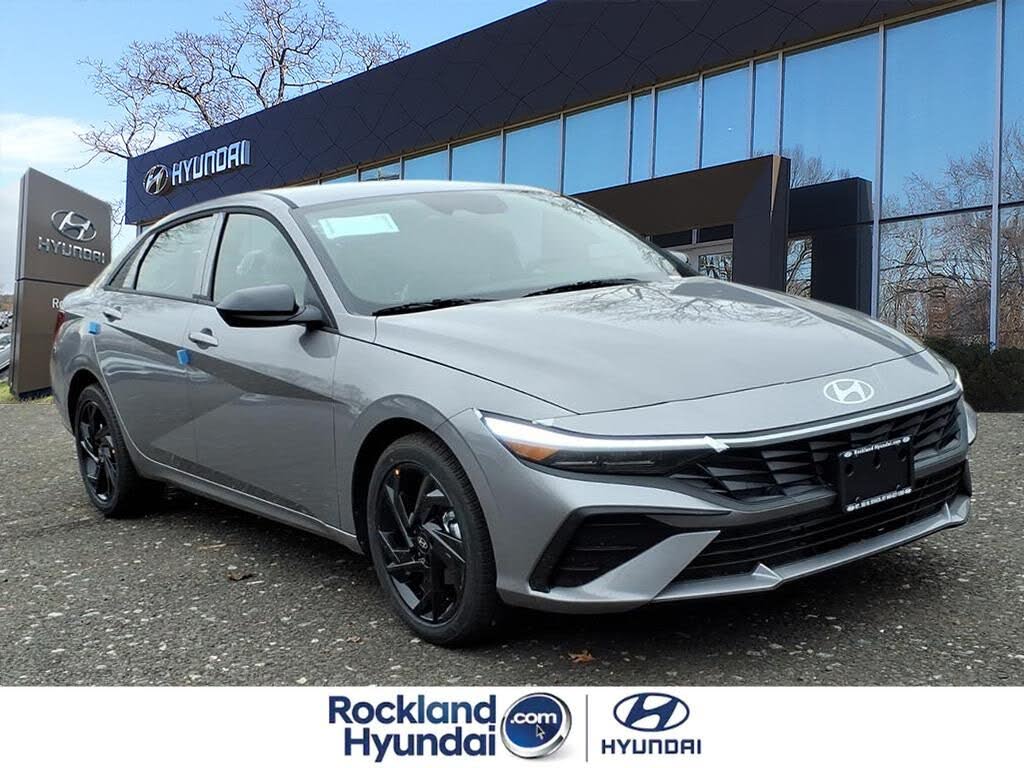 2026 Hyundai Elantra SEL Sport FWD