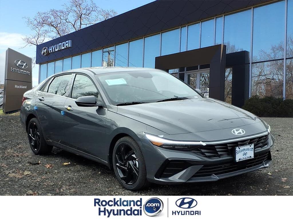 2026 Hyundai Elantra SEL Sport Premium FWD