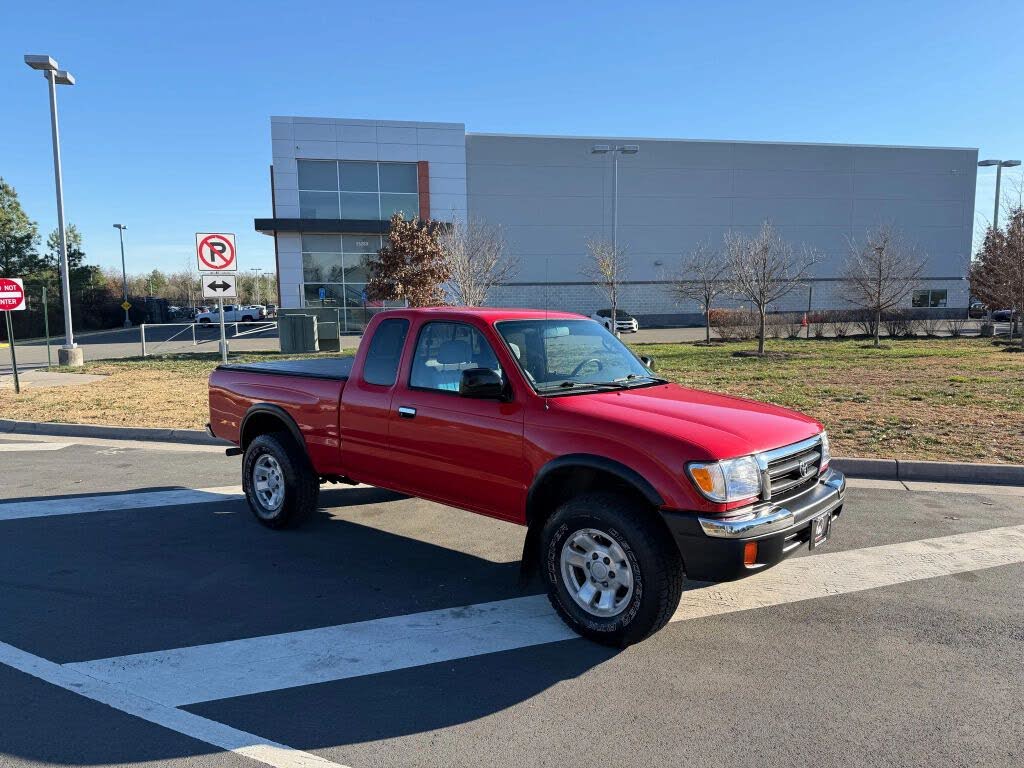 2000 Toyota Tacoma 2 Dr V6 4WD Extended Cab
