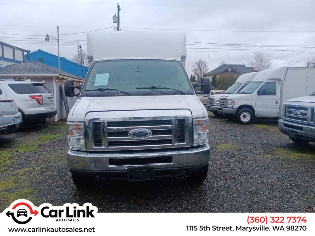 2012 Ford E-Series Chassis E-350 Cutaway 138 RWD with Rear Fuel Tank