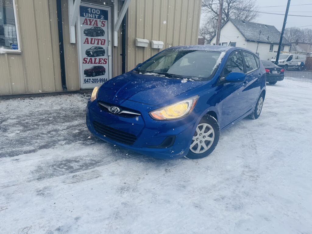 2014 Hyundai Accent GS 4-Door Hatchback FWD
