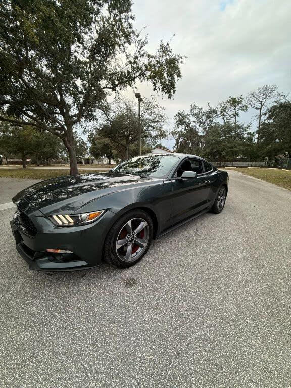2015 Ford Mustang EcoBoost Coupe RWD