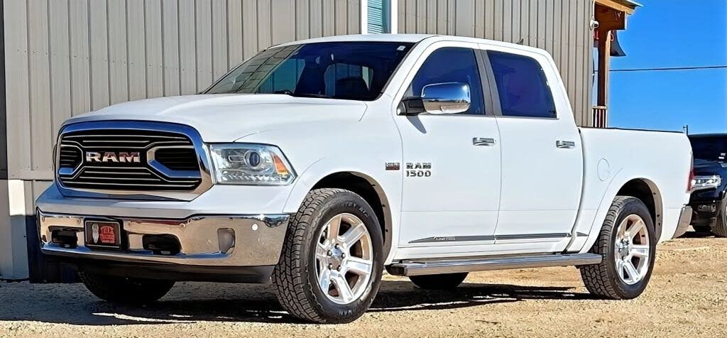 2016 RAM 1500 Laramie Limited Crew Cab 4WD
