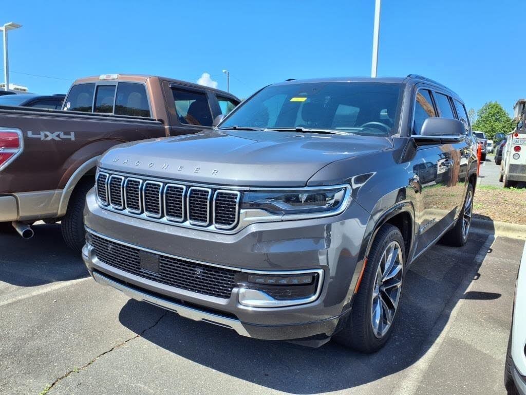 2022 Jeep Wagoneer Series III 4WD