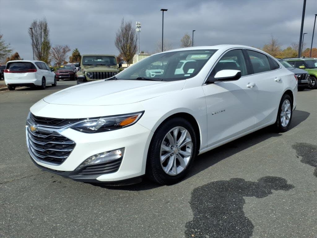 2024 Chevrolet Malibu LT with 1LT FWD
