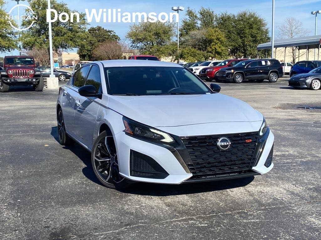 2024 Nissan Altima 2.5 SR FWD