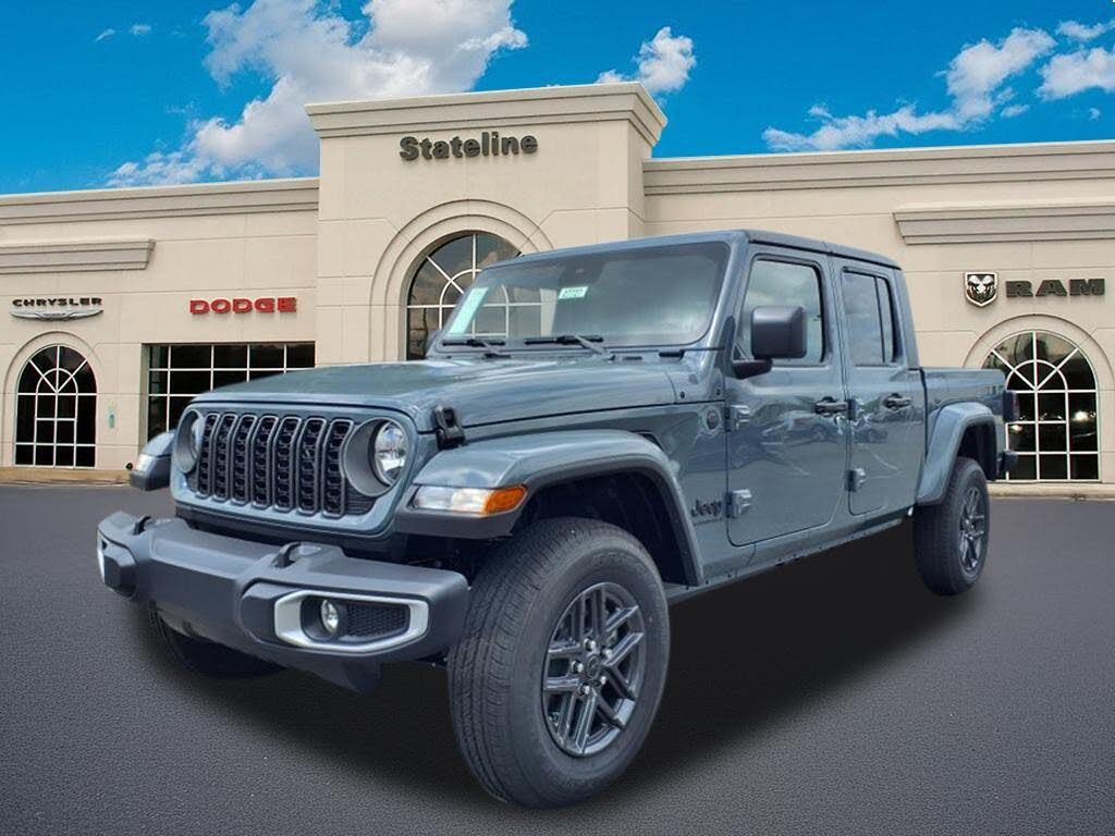 2025 Jeep Gladiator Sport S Crew Cab 4WD