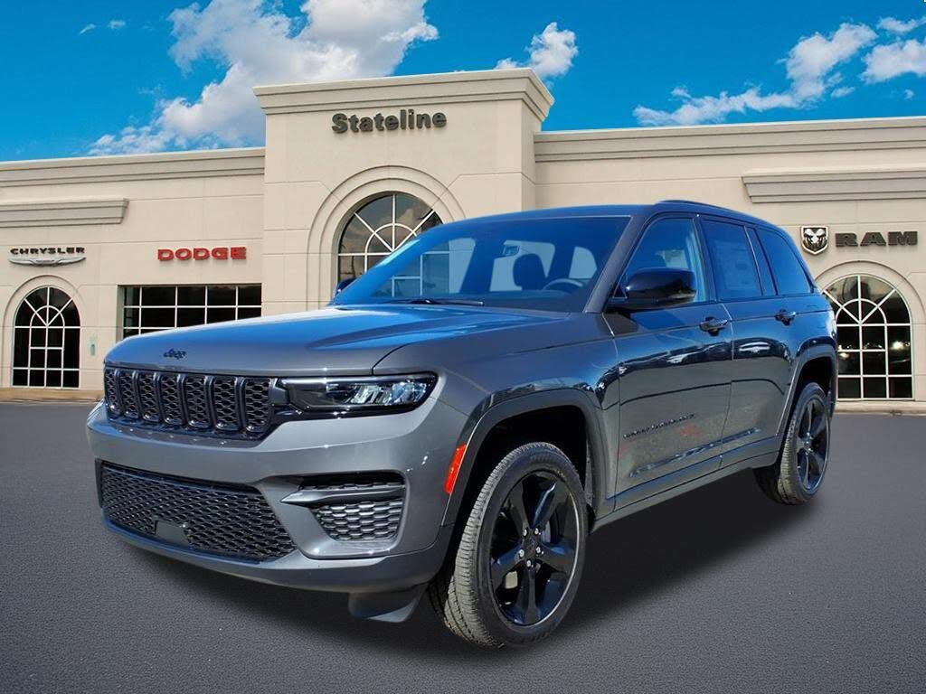 2025 Jeep Grand Cherokee Altitude 4WD