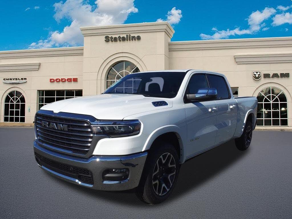 2025 RAM 1500 Laramie Crew Cab 4WD