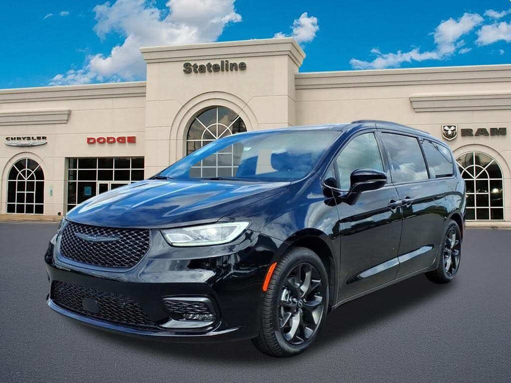 2026 Chrysler Pacifica Limited FWD