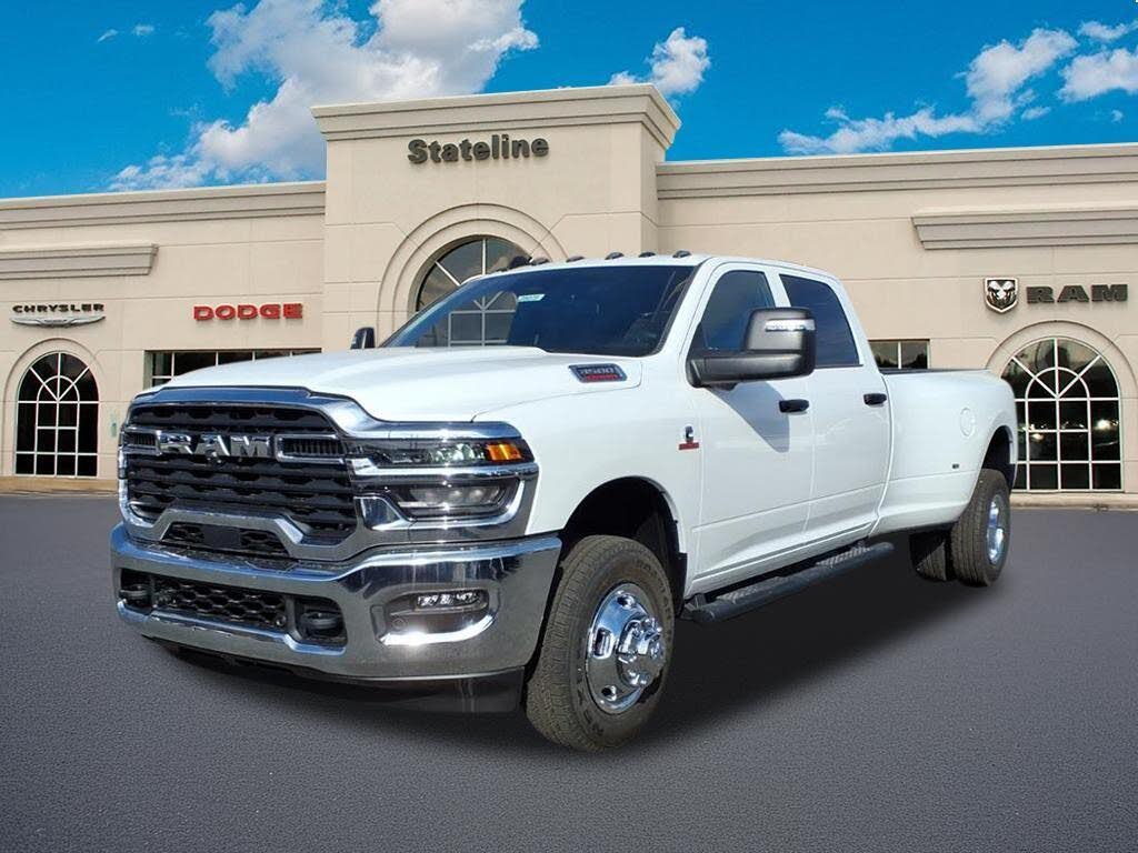 2026 RAM 3500 Tradesman Crew Cab LB DRW 4WD